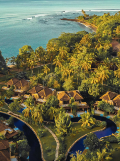 Retreats and Venues product screenshot